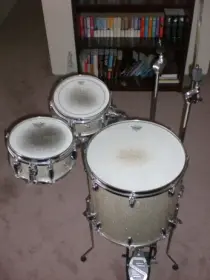 Non-vintage Slingerland cocktail kit question...