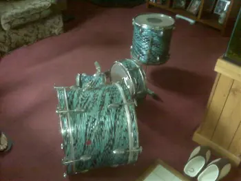 got a free vintage Yamaha set