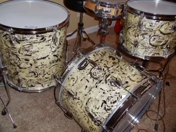 Anyone Seen The Snare For This Kit?
