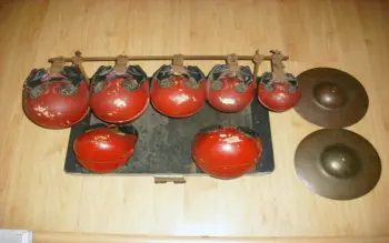 Leedy Chinese Temple Blocks w/Cymbals--1930's