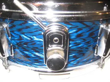 MIJ snare strainers