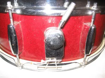 MIJ snare strainers