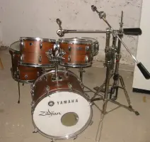 1970 - Yamaha YD-265 drumset