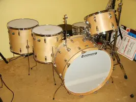 Vintage Ludwig kit info.