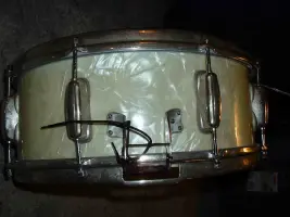 Slingerland snare drum question