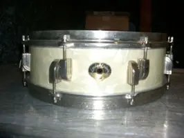 Leedy &amp; Ludwig snare question