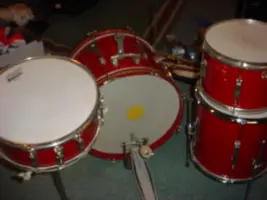 old drum set newly acquired...help!