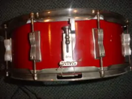 old drum set newly acquired...help!