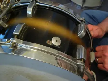 Leedy Broadway Standard snare question