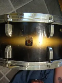 Leedy Broadway Standard snare question