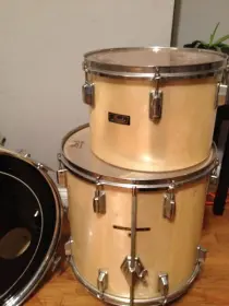 70s Pearl Fiberglass over Wood drum set