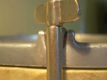Looking for help to identify this snare