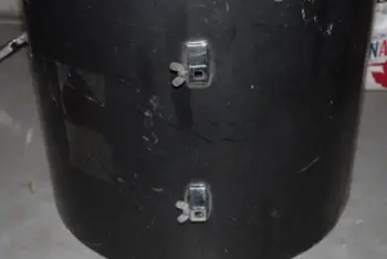 Need help identifying this drum