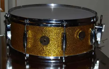 Gretsch Round Badge 4157 snare, Gold Sparkle, micro sensitive throw, All original!
