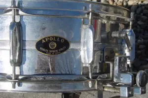 apollo chrome over brass snare