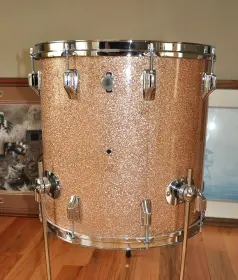 1968 Rogers Champagne Glass 16x16 Floor Tom