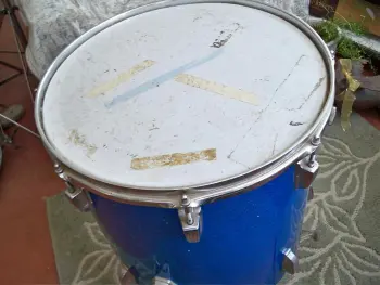 Any info on this vintage sparkle set?