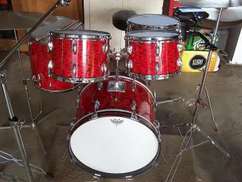 Slingy Red Tiger Pearl Kit Year Huh?