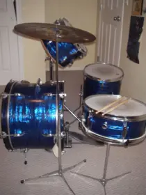 Are these Baxter Drums Vintage?