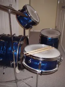 Are these Baxter Drums Vintage?