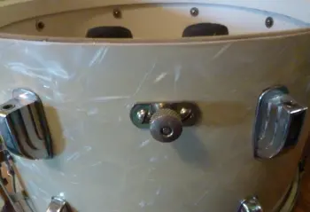 Leedy Ludwig with slingerland tone control ?