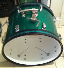 Ludwig 18&quot; Bass drum. Green Sparkle