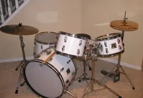 Opinion about Rogers drum set - Tommy P or anyone
