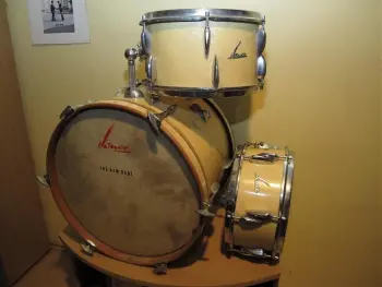 Can you identify this Sonor set?
