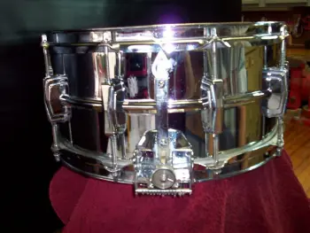 PRICE CHECK - VINTAGE LUDWIG SNARE (1978-1979) Badge #2227507