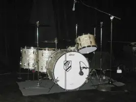 1948 WFL/Buddy Rich Classic kit pics...