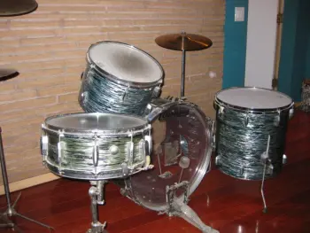 Pearl President 4 piece w/cymbals