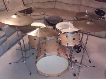 Gretsch Round Badge--stripped naked and ready to play