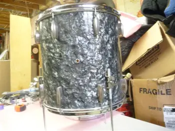 Late 40's Slingerland outfit?