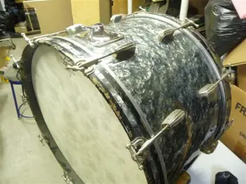 Late 40's Slingerland outfit?