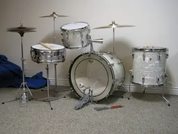 It's the show off your Ludwigs thread...post them if you've got them!