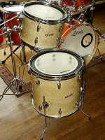 Pictures of my 60's Pearl tom, complete!