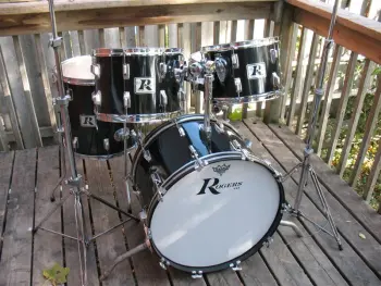 oh no i'm thinking about more drums ROGERS