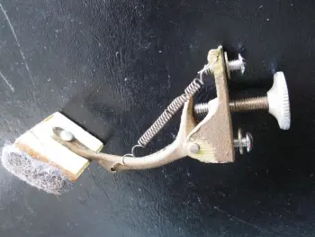 Trixon or Sonor ?  Strainers &amp; muffler