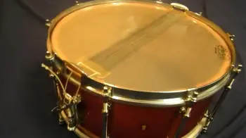 Help Identifying Ludwig Snare?