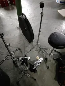 5 piece Pearl Roadshow Jazz/Bop Kit with extra 12&quot; tom and upgrades