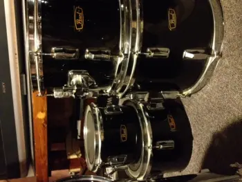 Pearl Wood 7pcs kit 70's?