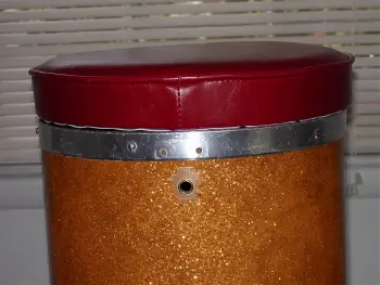 Ludwig Canister throne