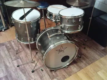 Late 60´s(?) STAR in grey shimmer