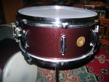 50's Gretsch Round Badge Restoration