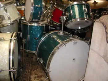 Looking for a hunk of MIJ aqua marine sparkle drum wrap