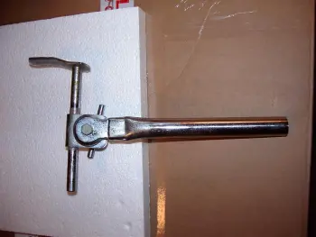 MIJ-MIA Bass Drum center post tom mount with spade mount