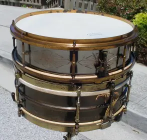 1926-29 LUDWIG &amp; LUDWIG 5x14 6 LUG GOLD PLATED/ENGRAVED UNIVERSAL MODEL*