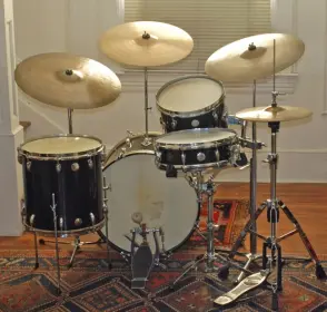 Tony Williams bass drum size with Miles