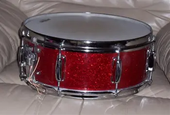 60s SLINGY RED SPARKLE SNARE
