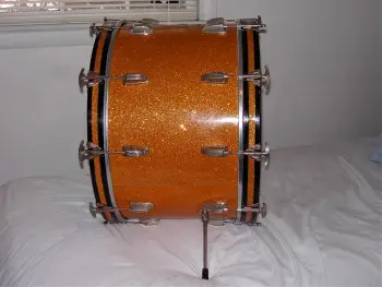 1960's bass drum leg question